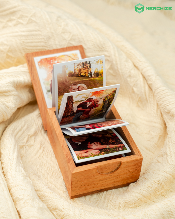 Pull Out Photo Box