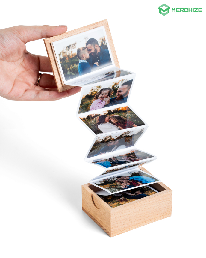 Pull Out Photo Box