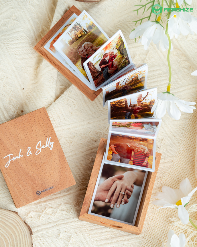 Pull Out Photo Box