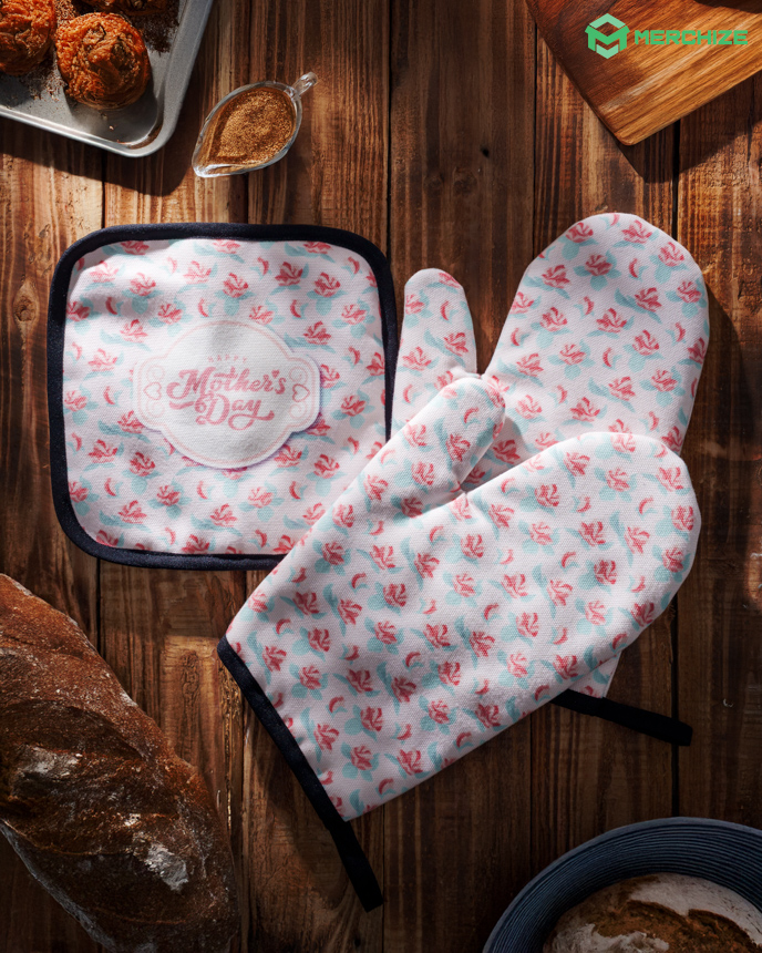 All-over Print Oven Mitts and Pot Holder Combo