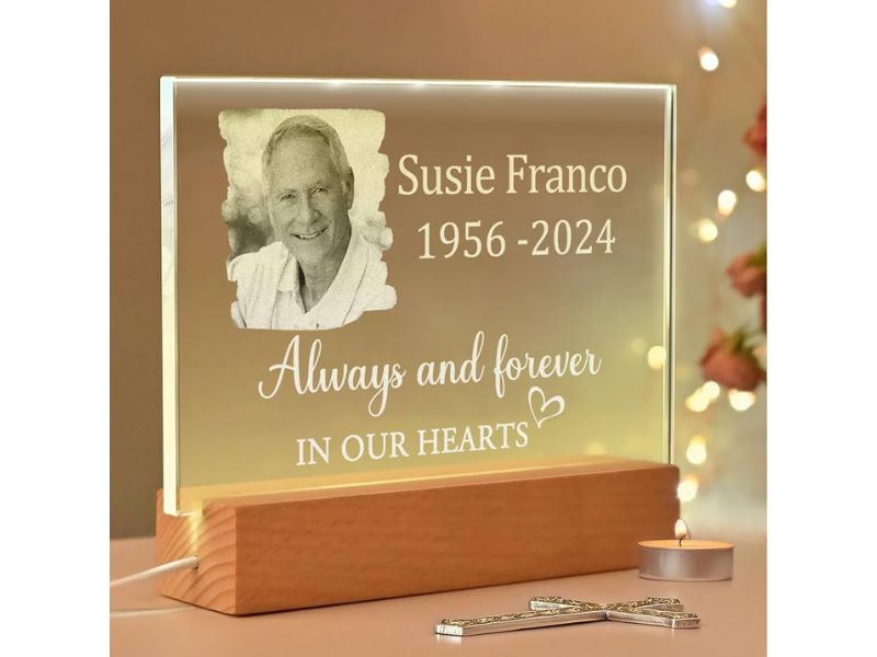 Personalized memorial keepsakes