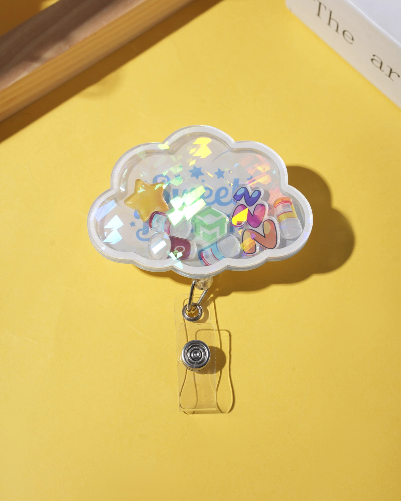 custom shape hologram shaker badge reel