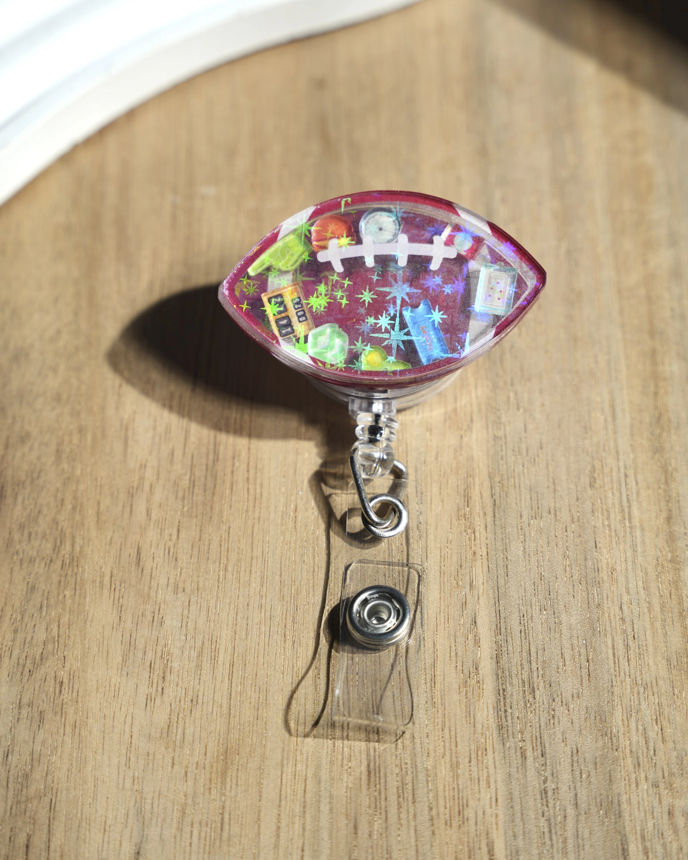 custom shape hologram shaker badge reel